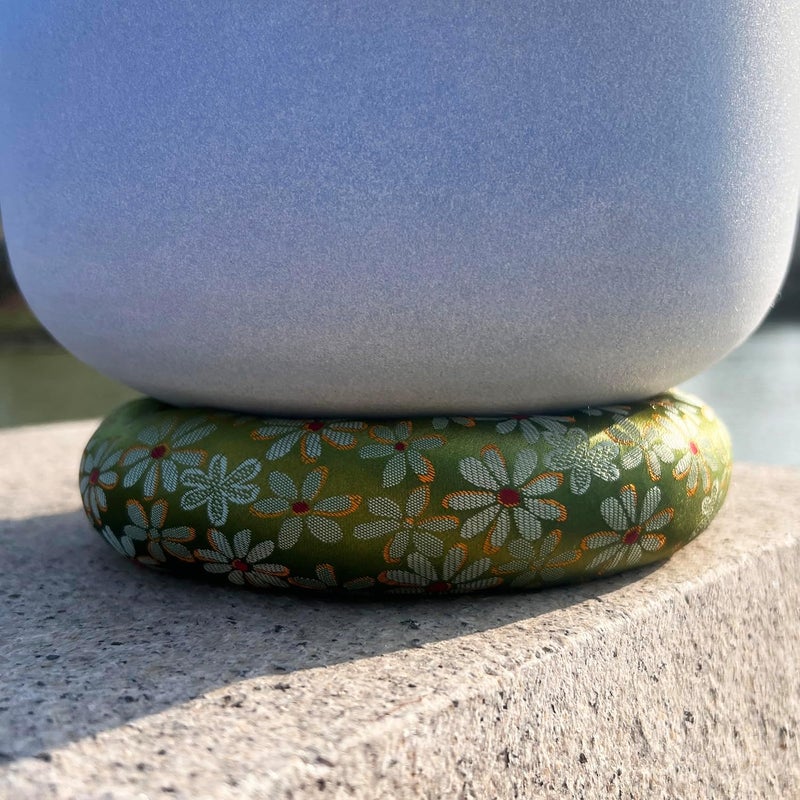 UPCEED Singing Bowl Cushion for Tibetan Singing Bowls, Handmade Silk Brocade Round Cushion Pillow for Sound Healing and Crystal Sound Bowls Accessories(Green,6.7 Inch) - Image 4